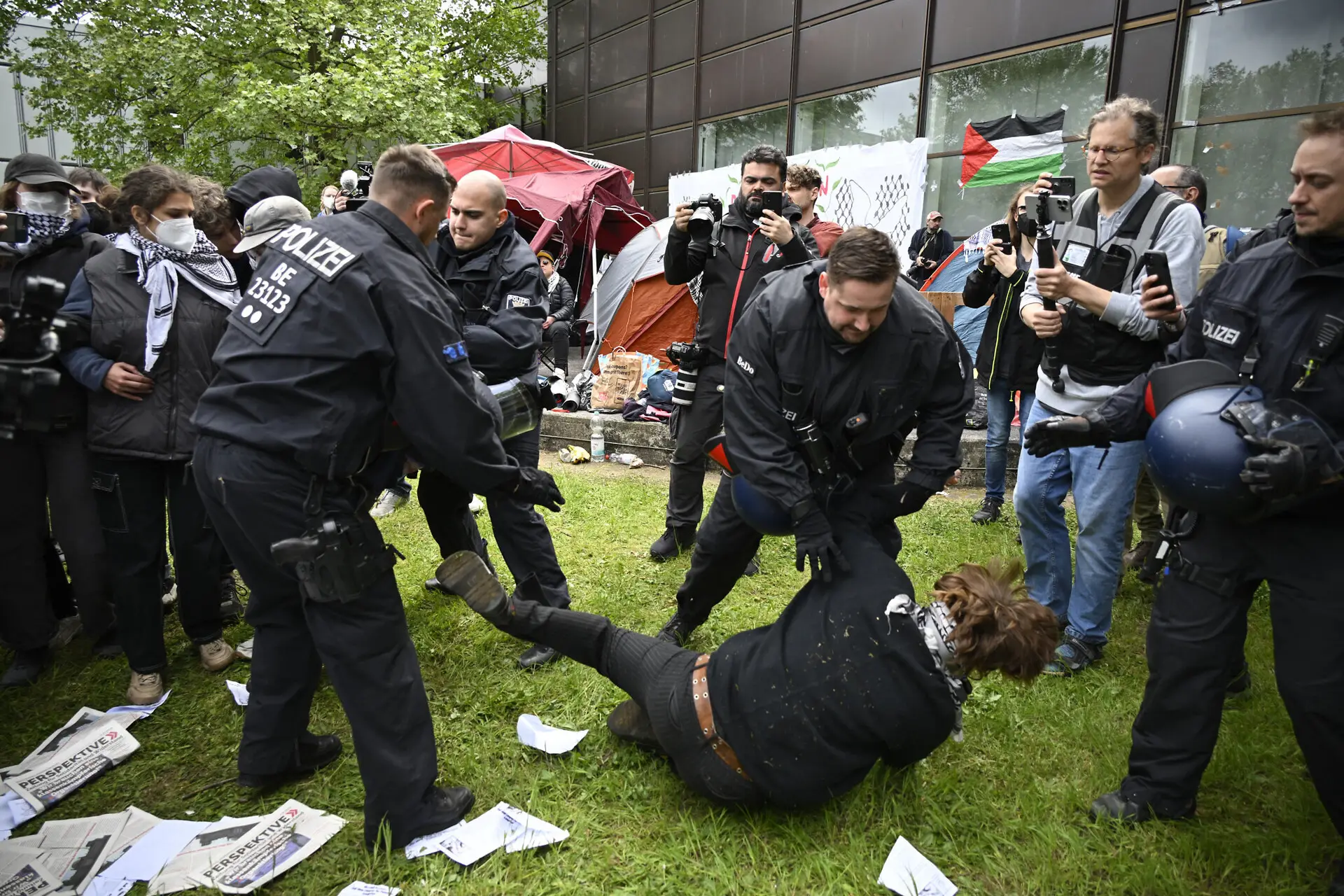 Almanya, antisemitizm suçlamasıyla binlerce protestocuyu yargılıyor