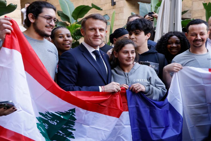 Macron, Lübnan'da yeni Cumhurbaşkanı ile buluştu